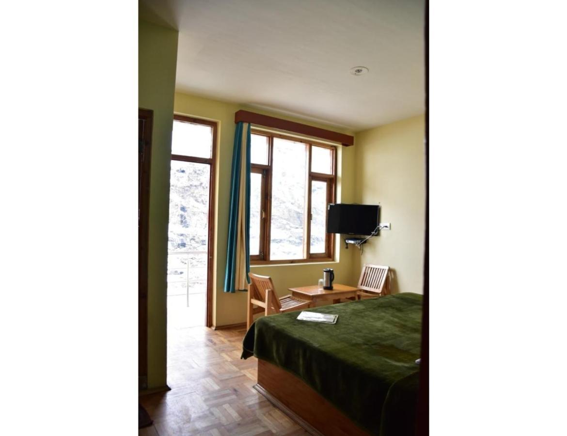 Hotel Peak View, Lahaul Sissu Exterior foto