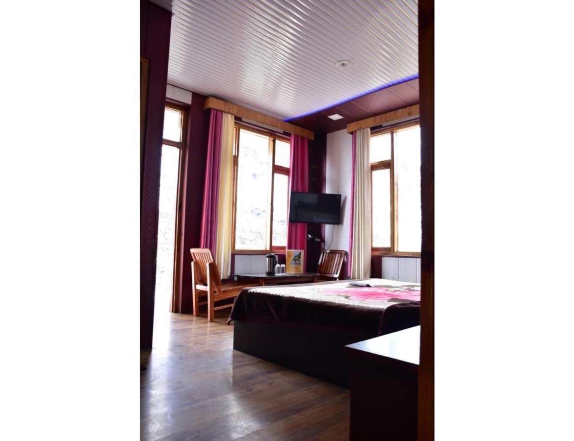 Hotel Peak View, Lahaul Sissu Exterior foto