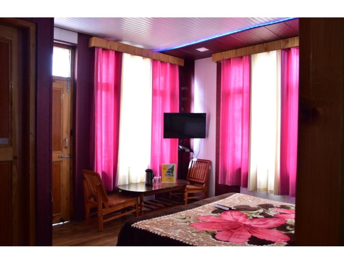 Hotel Peak View, Lahaul Sissu Exterior foto