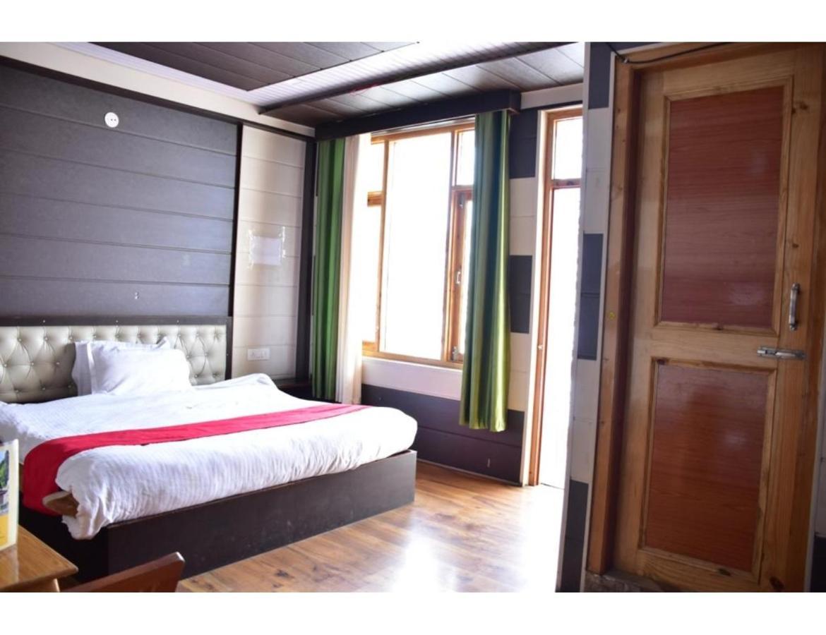 Hotel Peak View, Lahaul Sissu Exterior foto