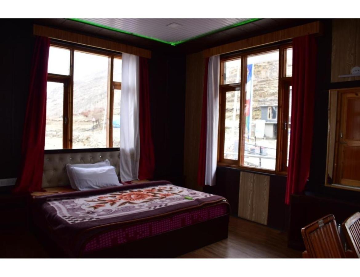 Hotel Peak View, Lahaul Sissu Exterior foto