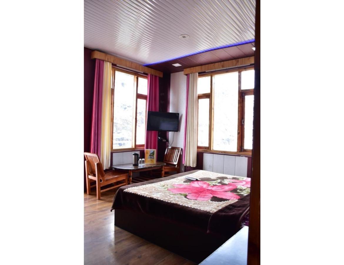Hotel Peak View, Lahaul Sissu Exterior foto